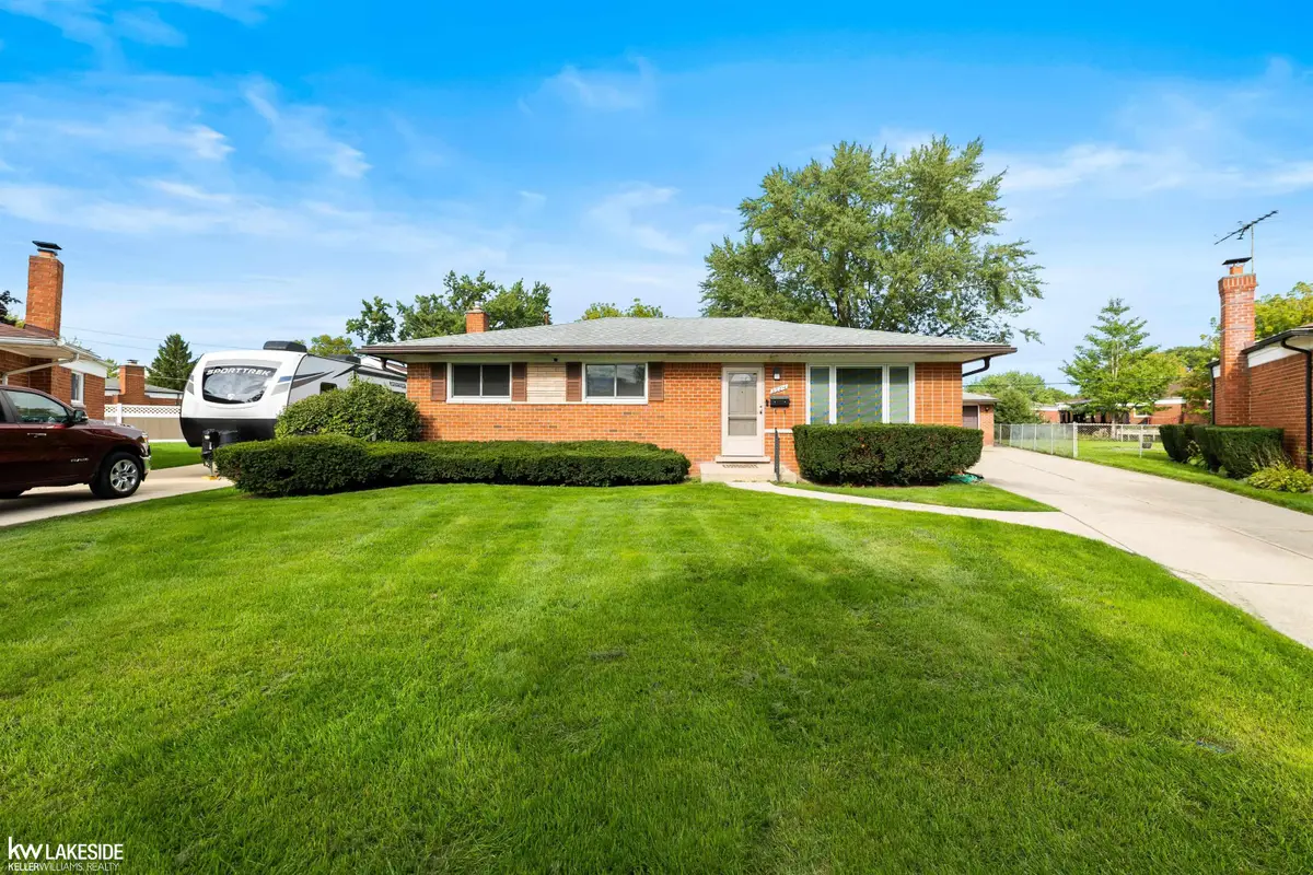 33214 Priehs, Sterling Heights, MI 48312 - #1