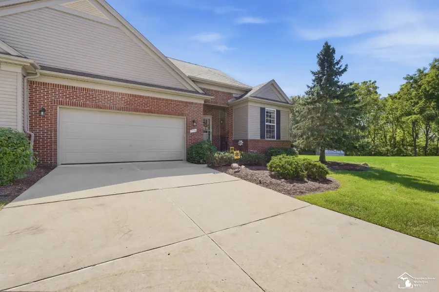 5978 Purple Martin, South Rockwood, MI 48179 - #2