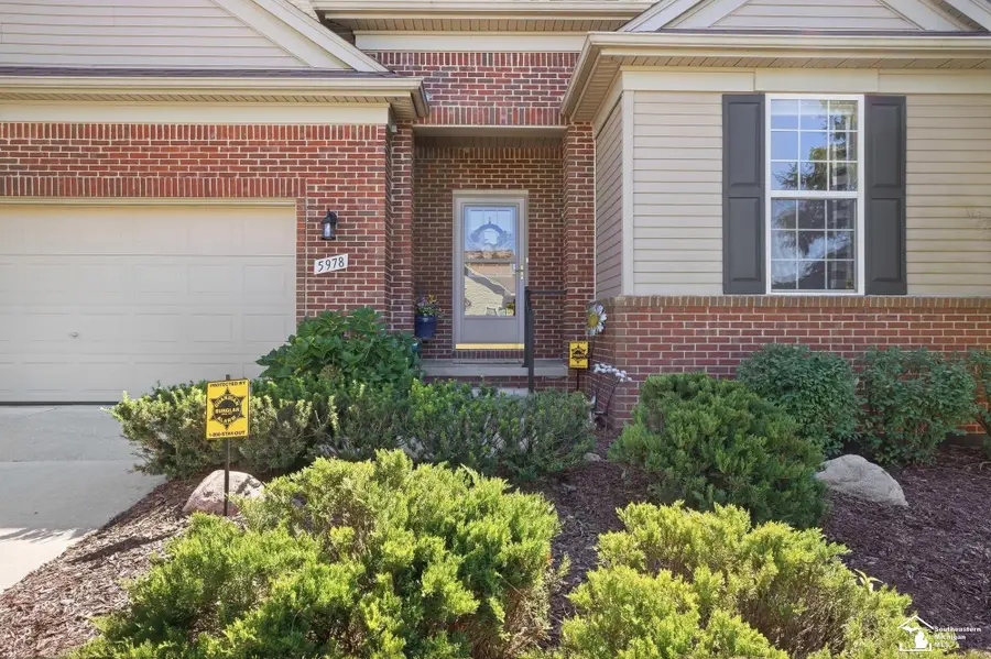 5978 Purple Martin, South Rockwood, MI 48179 - #3