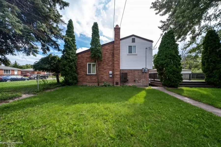 23937 Thomas, Warren, MI 48091 - #2