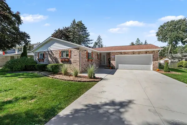 1445 Vancouver, Saginaw, MI 48638