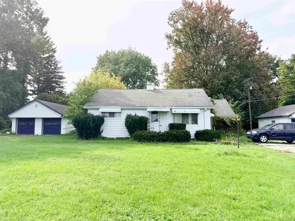 5070 East, Saginaw, MI 48601