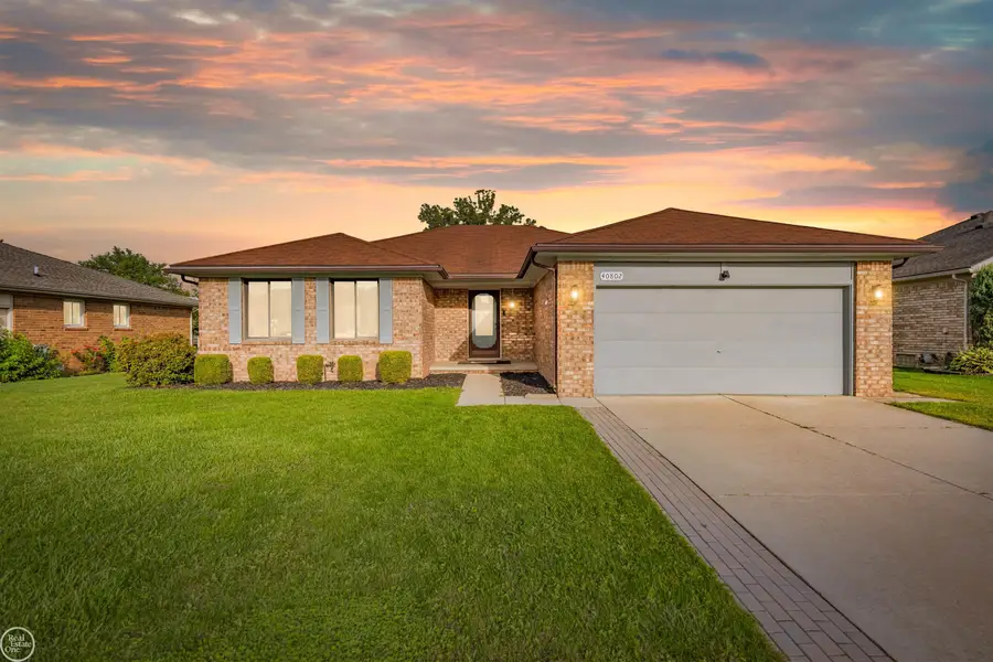 40802 Karen, Clinton Township, MI 48038 - #2
