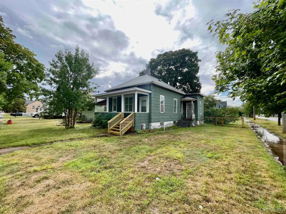 225 N 13th, Escanaba, MI 49829 - #1