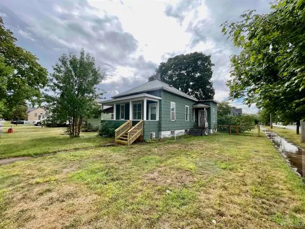 225 N 13th, Escanaba, MI 49829