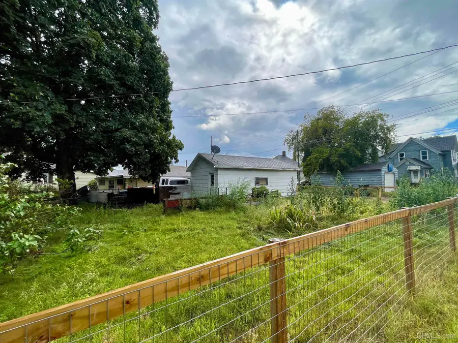 225 N 13th, Escanaba, MI 49829 - #2