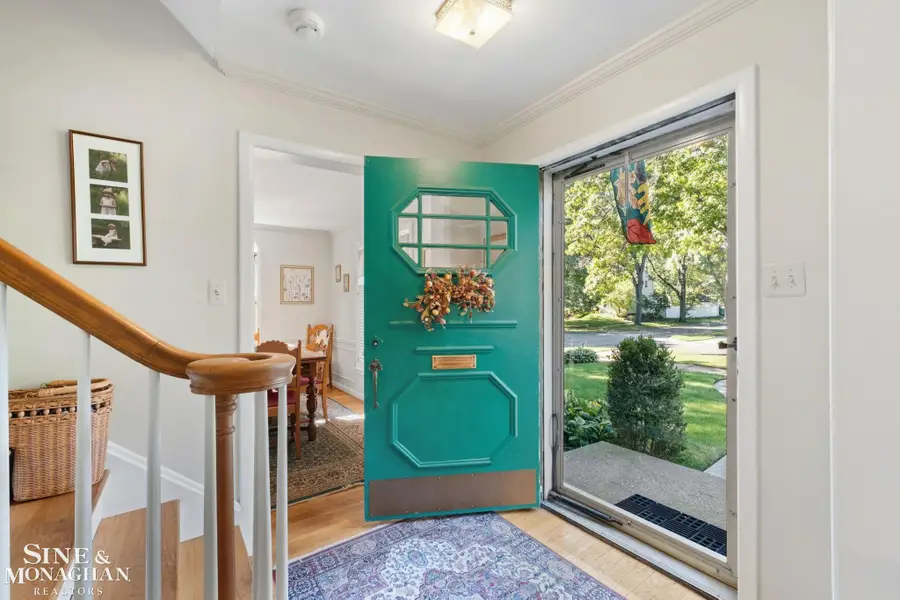 1302 Yorkshire, Grosse Pointe Park, MI 48230 - #2