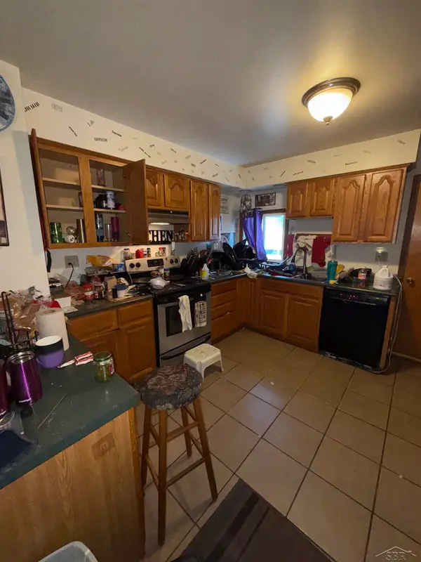 2002 11th, Bay City, MI 48708