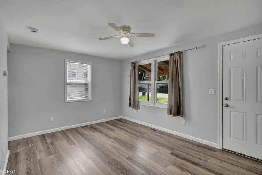 1399 Wells, Burton, MI 48529 - #2