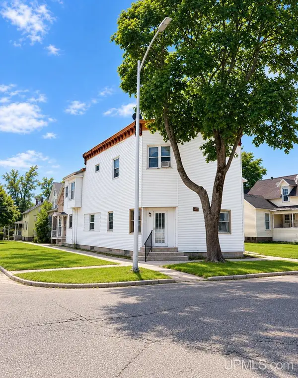 801 S 1st, Escanaba, MI 49829
