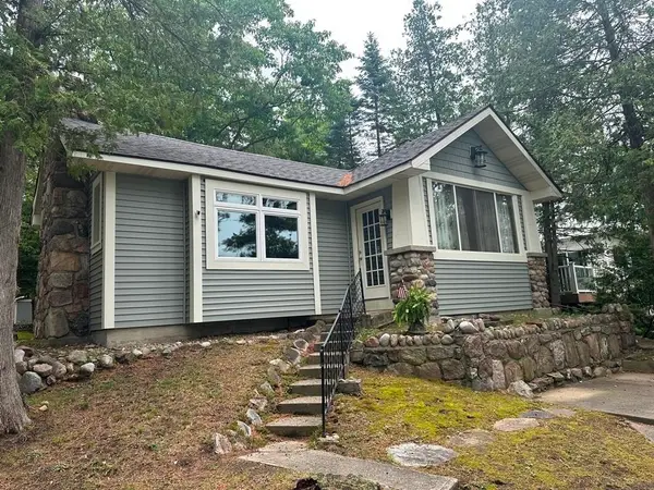 130 Hillcrest, Harrison, MI 48625