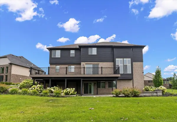 50155 N Anita Way, Macomb Twp, MI 48044