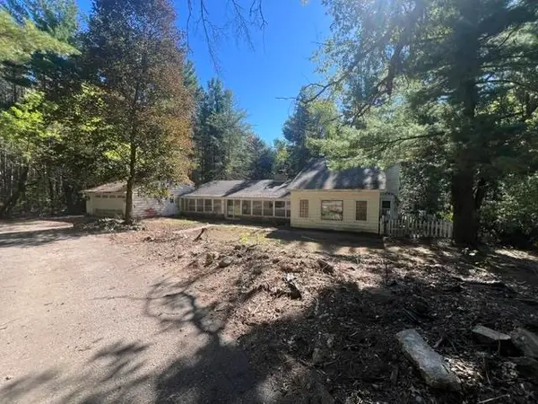 881 Old County Farm, Harrison, MI 48625