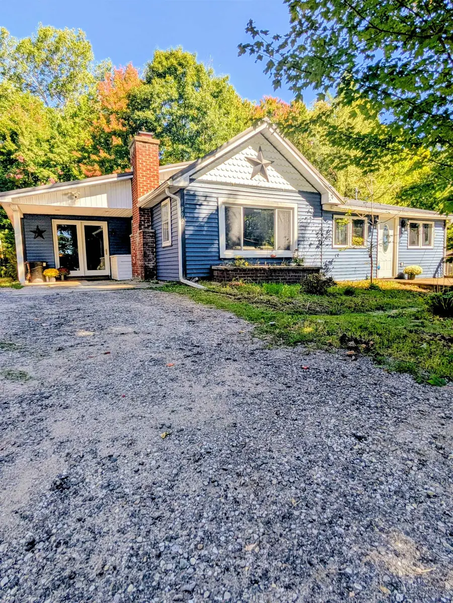 392 N Scott, Farwell, MI 48622 - #2