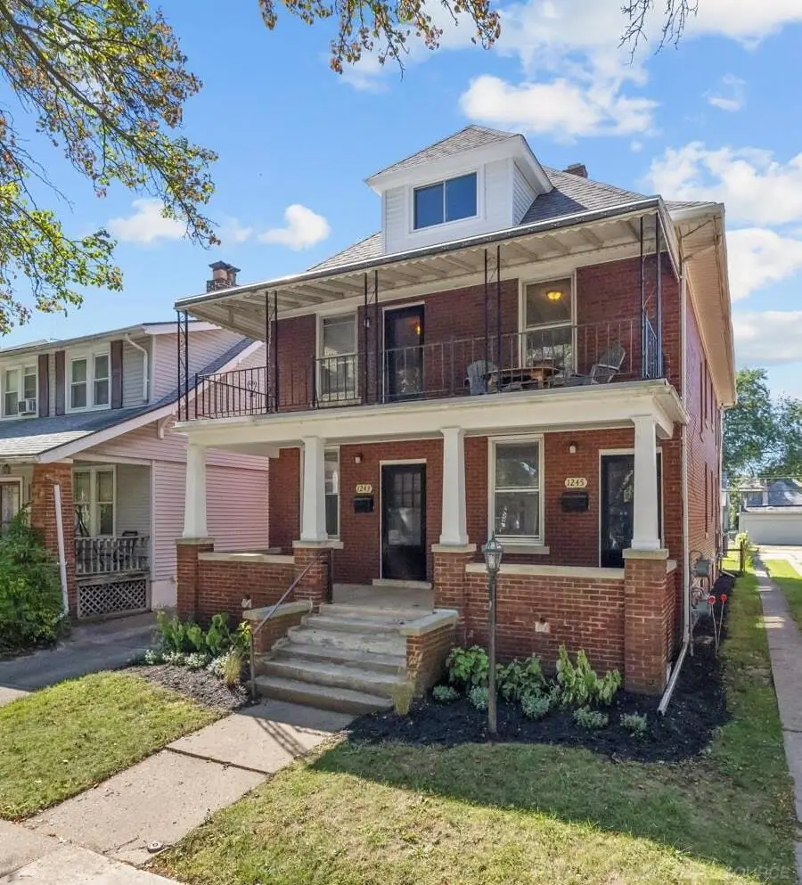 1243 Lakepointe, Grosse Pointe Park, MI 48230 - #3