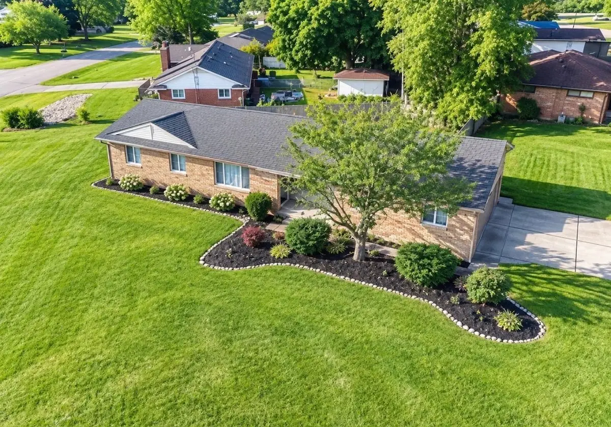 6453 Meadowwood, Grand Blanc, MI 48439 - #1