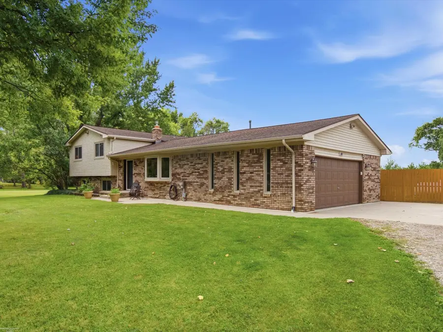 61111 Ray Center, Ray, MI 48096 - #2