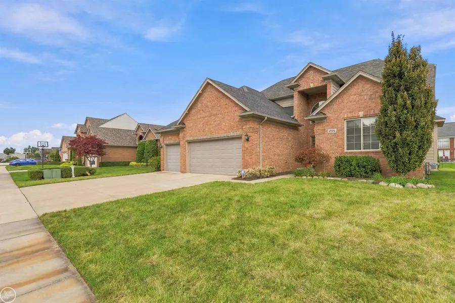 47376 Hidden Meadows, Macomb, MI 48044 - #2