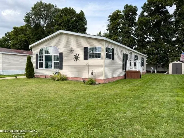 52211 Landsdowne, Chesterfield, MI 48051 - #2