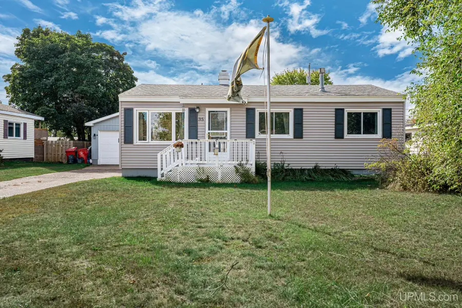 35 E Blueberry, Gwinn, MI 49841 - #2