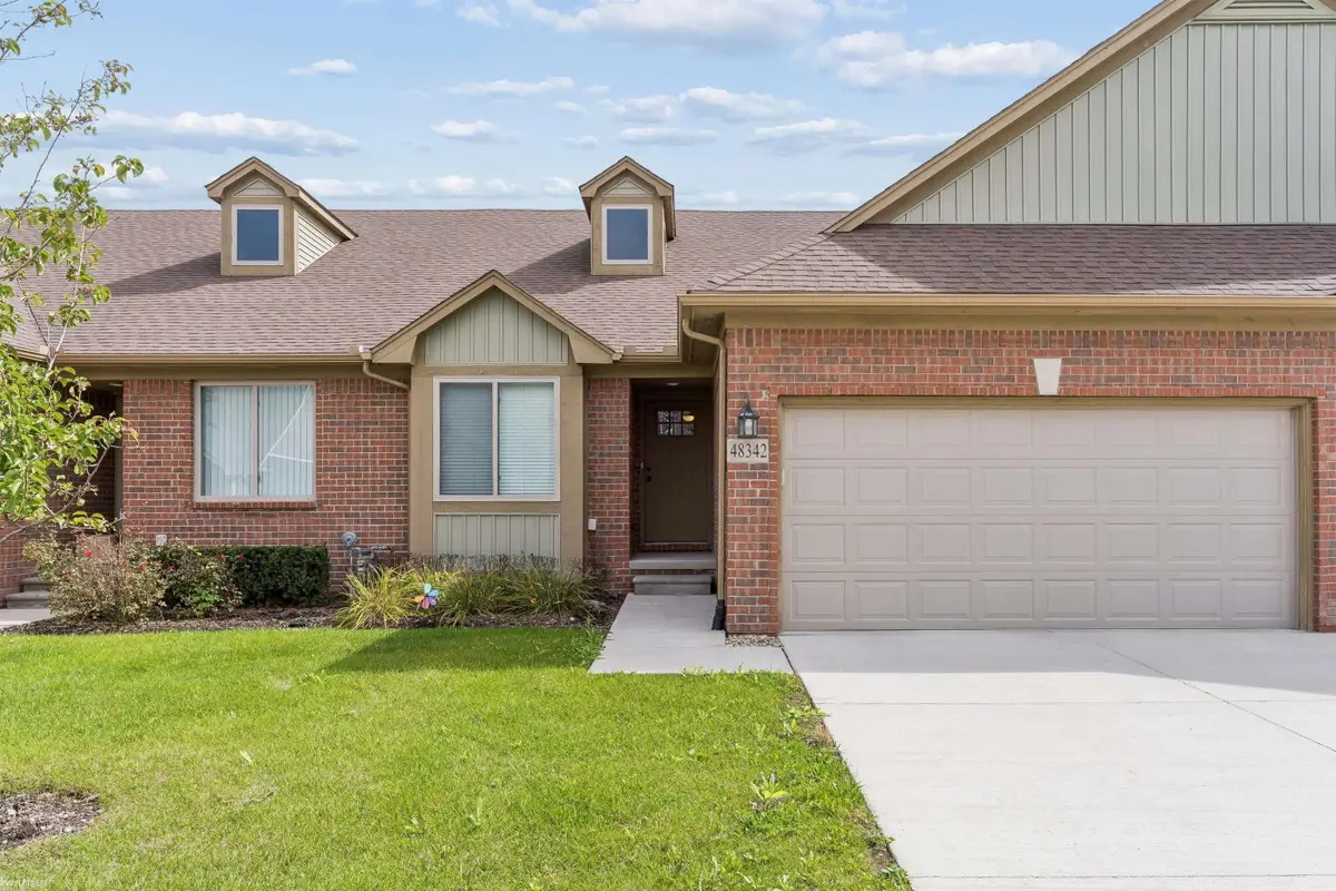 48342 Applegrove, New Baltimore, MI 48051 - #1