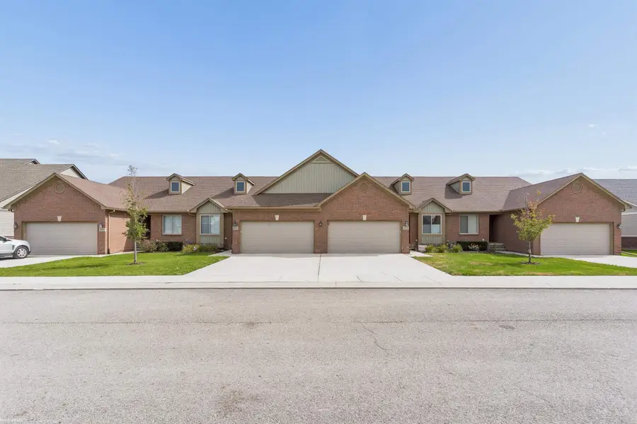 48342 Applegrove, New Baltimore, MI 48051 - #2