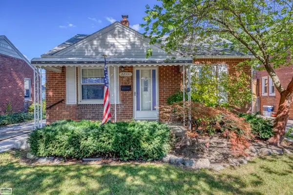 22331 Harper Lake, Saint Clair Shores, MI 48080