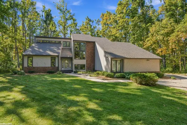 586 Woodside, Gaylord, MI 49735