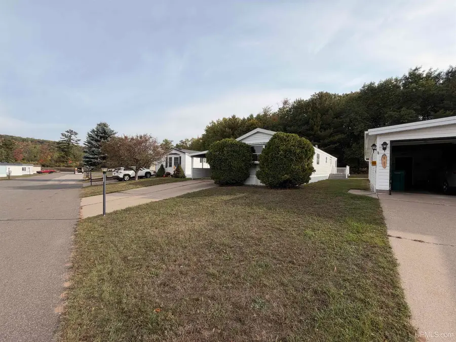W8007 Us 141/2, Iron Mountain, MI 49801 - #2