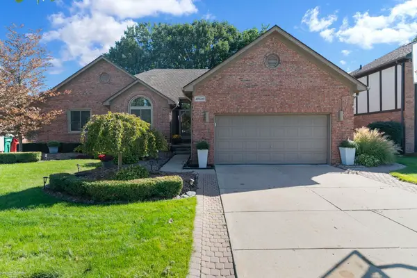 49630 Shenandoah, Macomb Twp, MI 48044
