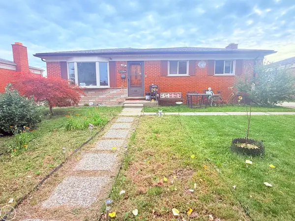 32264 Parker Circle, Warren, MI 48088