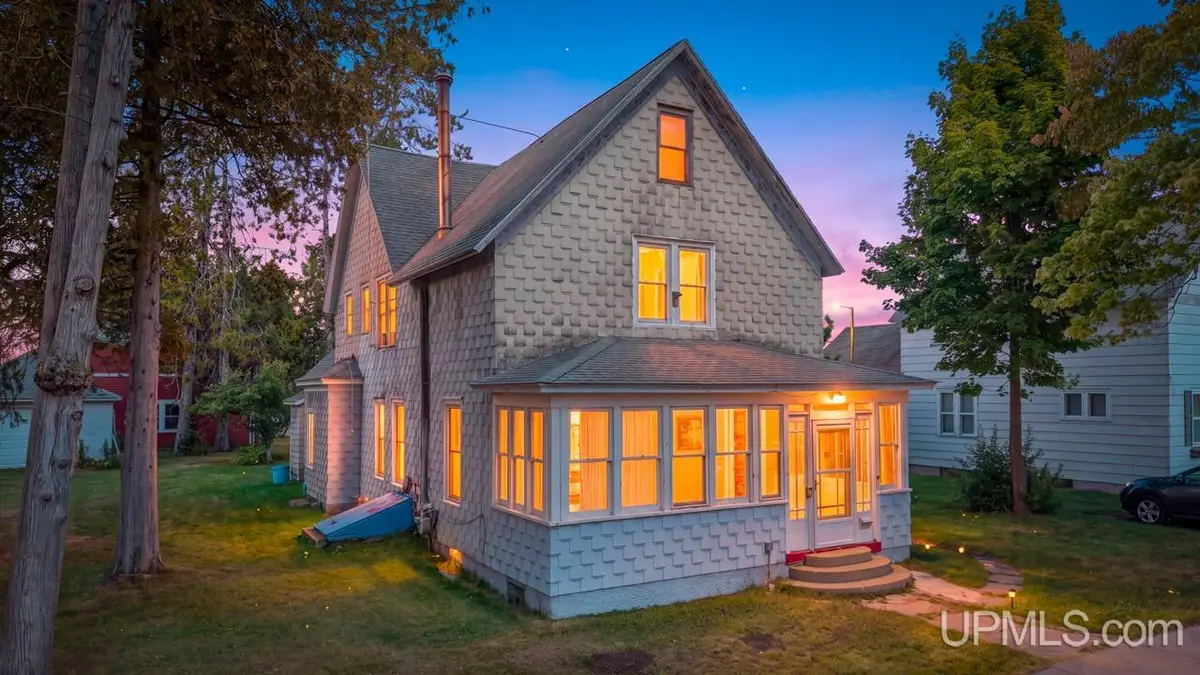 1116 Minnesota, Gladstone, MI 49837 - #1