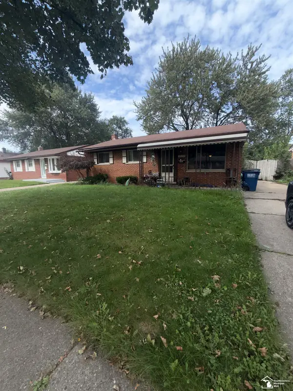 30744 Birchwood, Westland, MI 48186