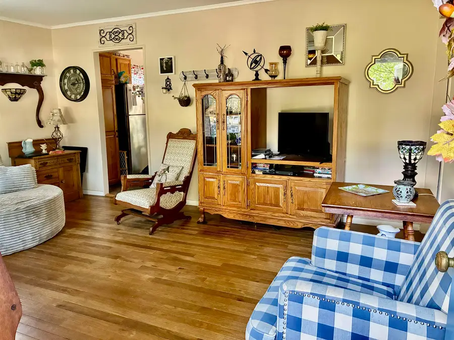 913 N Hickory, Owosso, MI 48867 - #3