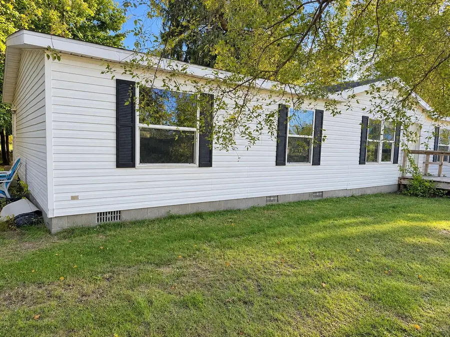 740 N Silverleaf, Gladwin, MI 48624 - #2