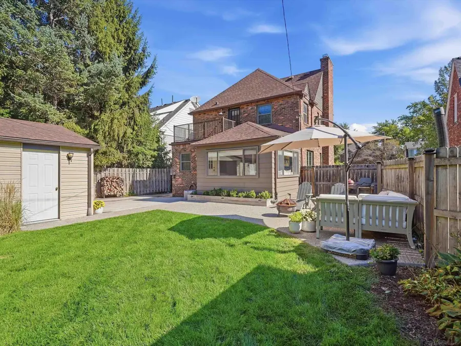 1259 Grayton, Grosse Pointe Park, MI 48230 - #3