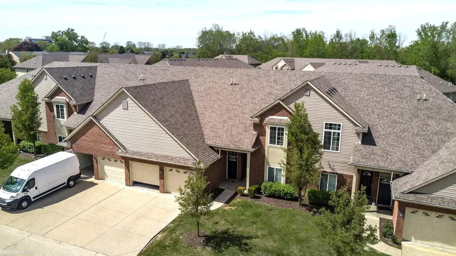14225 Shadywood, Sterling Heights, MI 48312 - #3