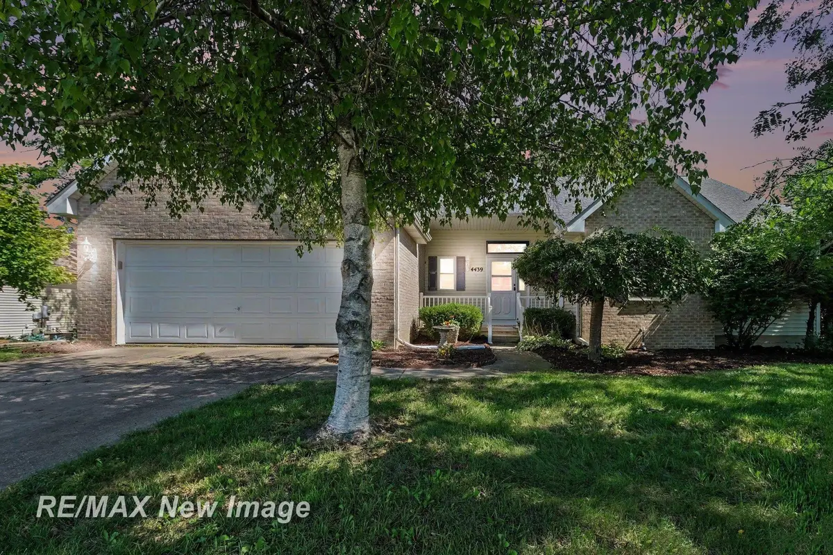 4439 W Edge, Grand Blanc, MI 48439 - #1