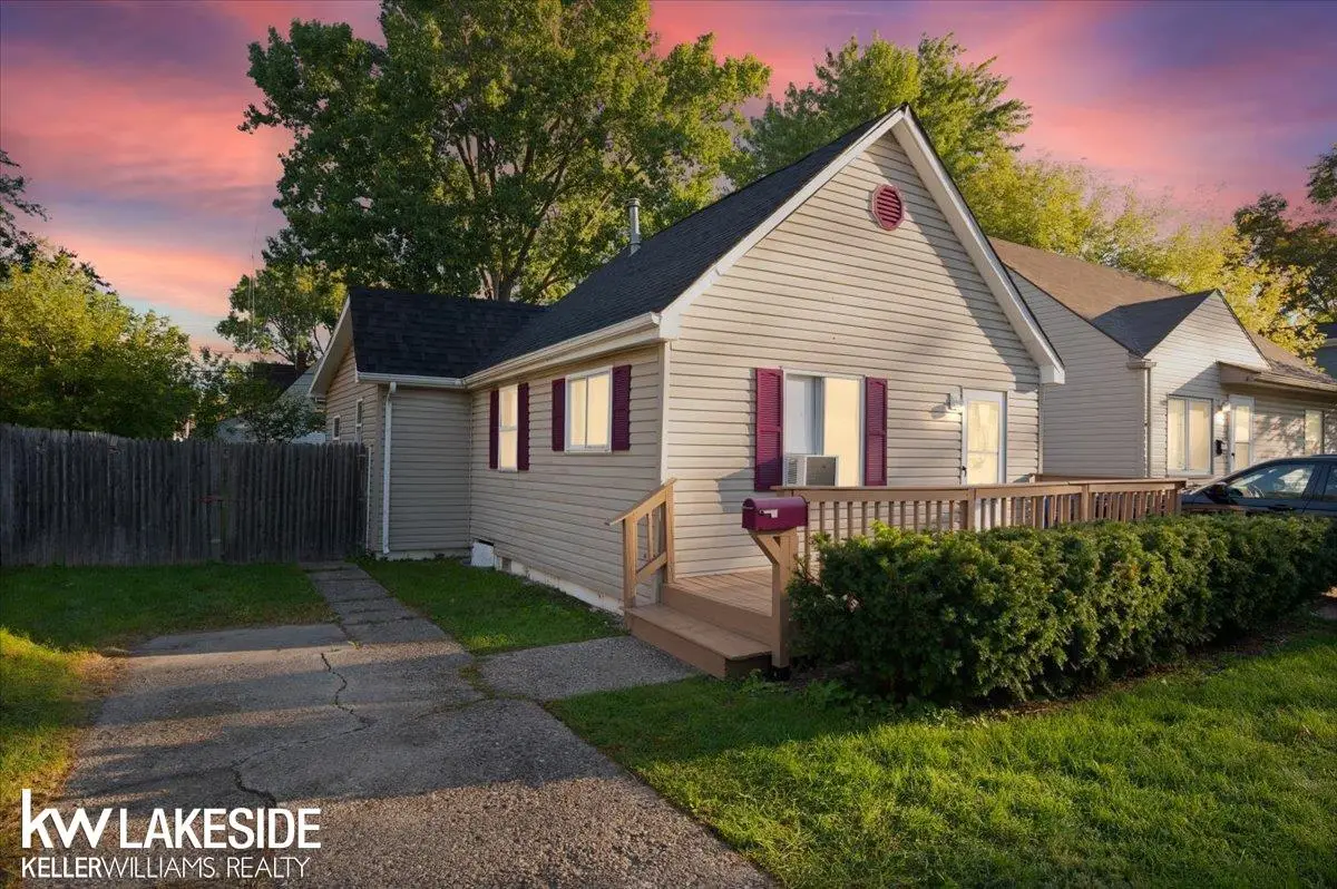 8439 Continental, Warren, MI 48089 - #1