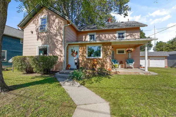 117 Railroad, Blissfield, MI 49228