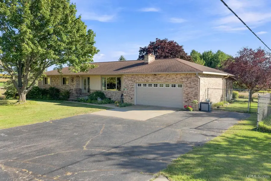 3819 County 416 20th, Gladstone, MI 49837 - #2