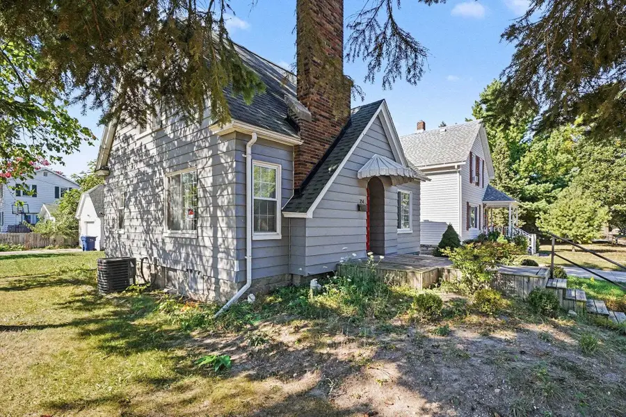 214 S Mountain, Bay City, MI 48706 - #3