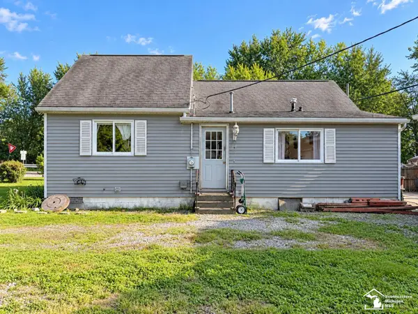 5665 Venice, Newport, MI 48166