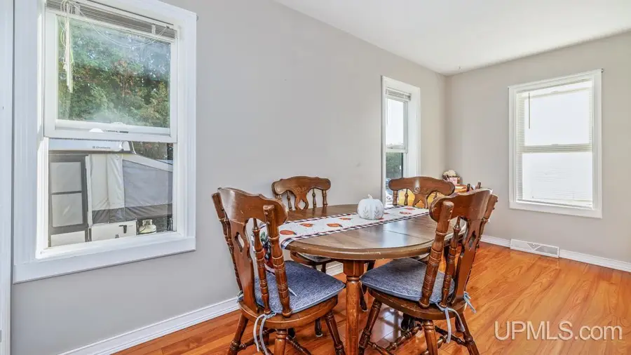 213 Pinehurst, Kingsford, MI 49802 - #3