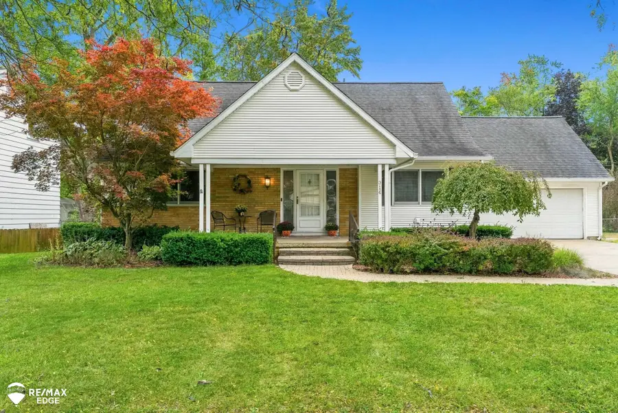 314 Cedarwood, Flushing, MI 48433 - #3