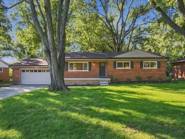 4616 Beuren, Shelby Twp, MI 48316