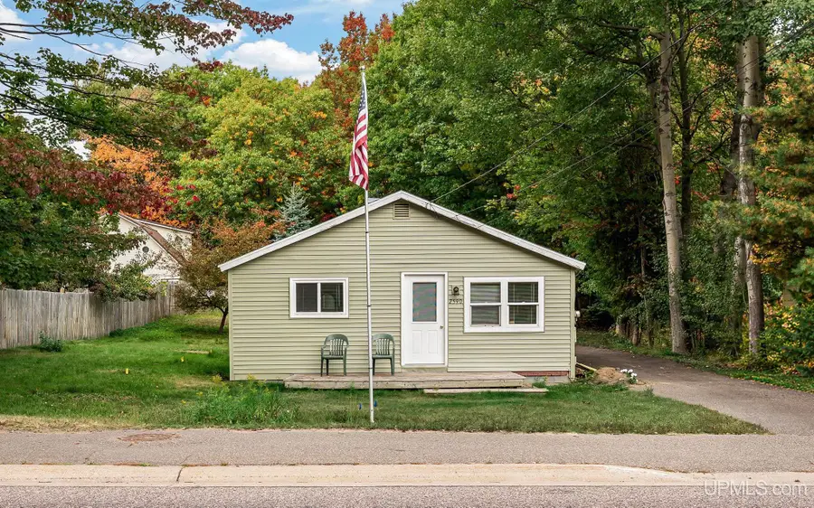 2590 Werner, Marquette, MI 49855 - #3