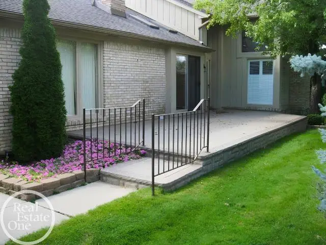 43169 W Kirkwood, Clinton Township, MI 48038 - #2
