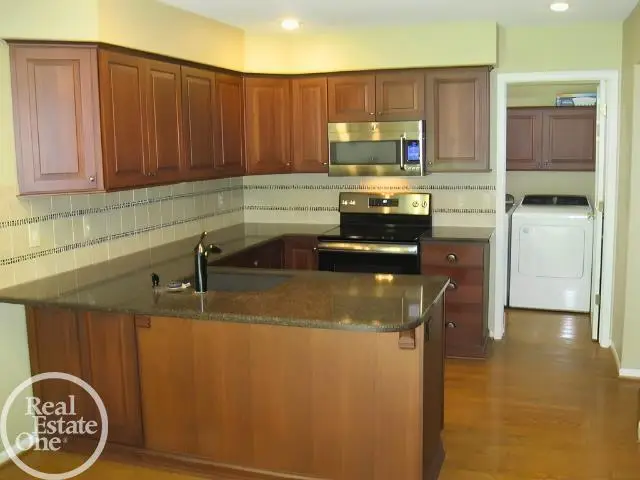 43169 W Kirkwood, Clinton Township, MI 48038 - #3