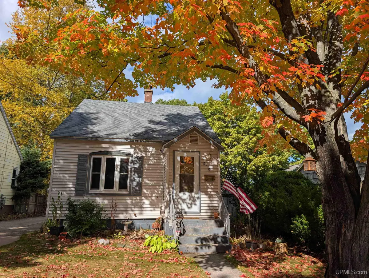 419 E Prospect, Marquette, MI 49855 - #1
